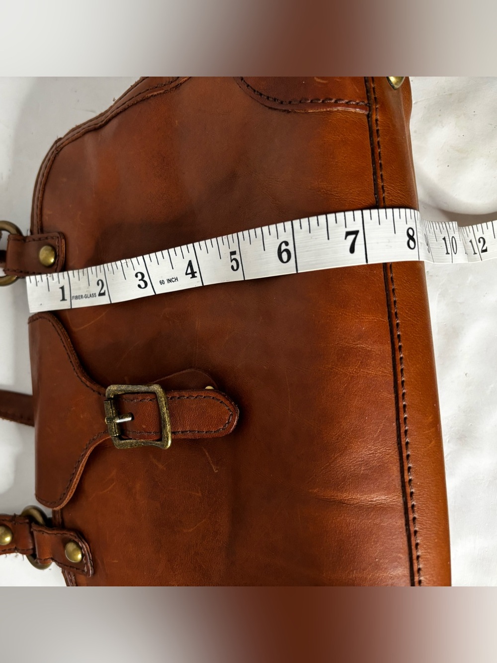 Crown Vintage brown Classic Tan Leather Shoulder Bag - Timeless Everyday Style - Picture 5 of 9